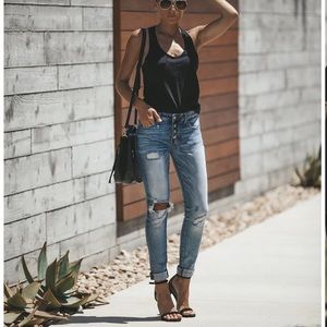 Distressed Girlfriend Skinny Denim Jeans